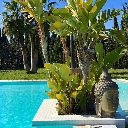 Justbeandbeibiza Bed & Breakfast